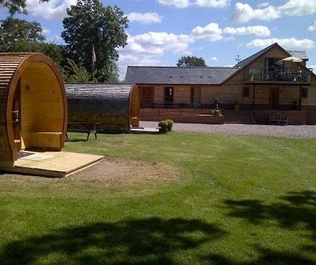 Big Bear Lodge Melverley 外观 照片